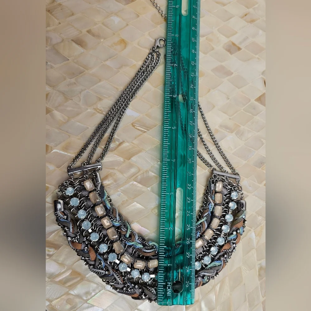 [LOFT] Chunky Statement Necklace ◇■ Multi Layered ☆ Pink & White Gems ☆